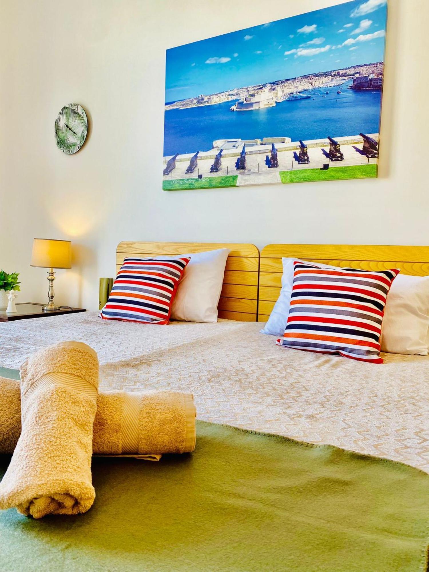 Spinola Shoreline St Julians Apartment